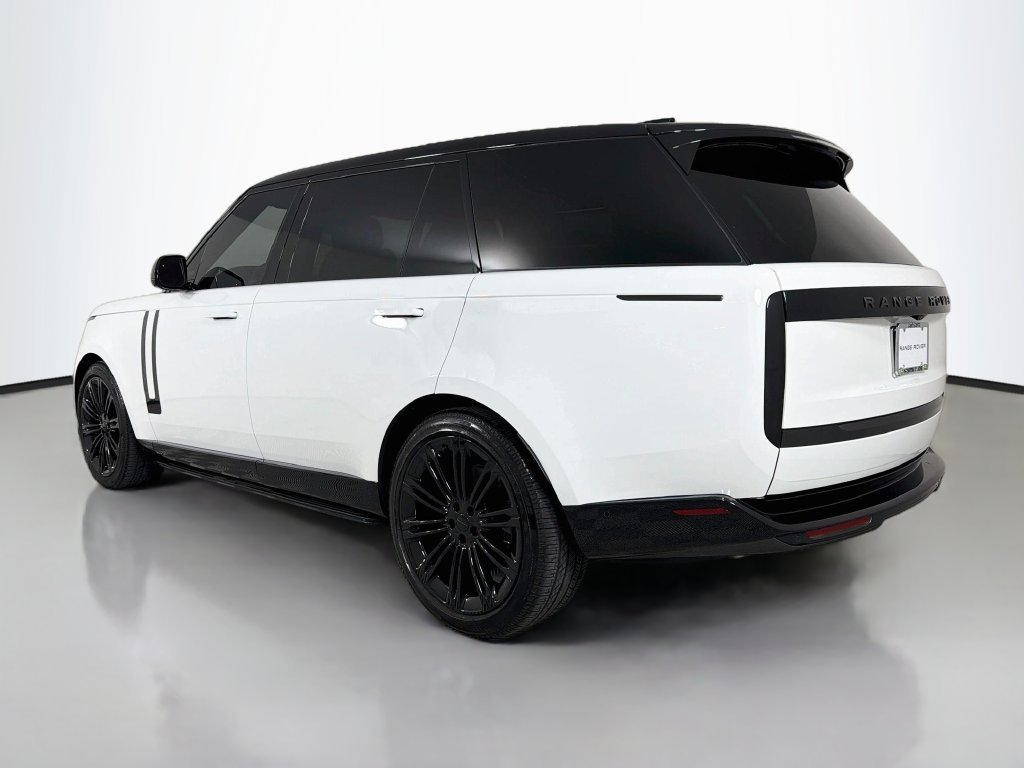 Used 2026 White Land Rover SE image 7