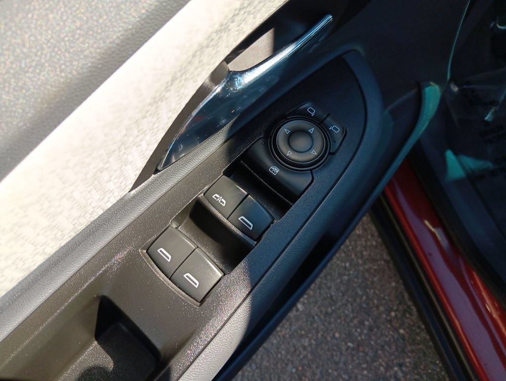 Used 2019 Includes (TUS) Black grille.) Chevrolet Premier image 11