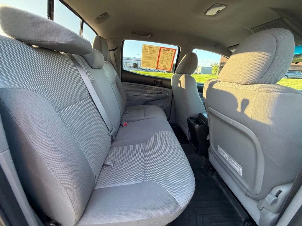 Used 2015 Gray Toyota Base image 41