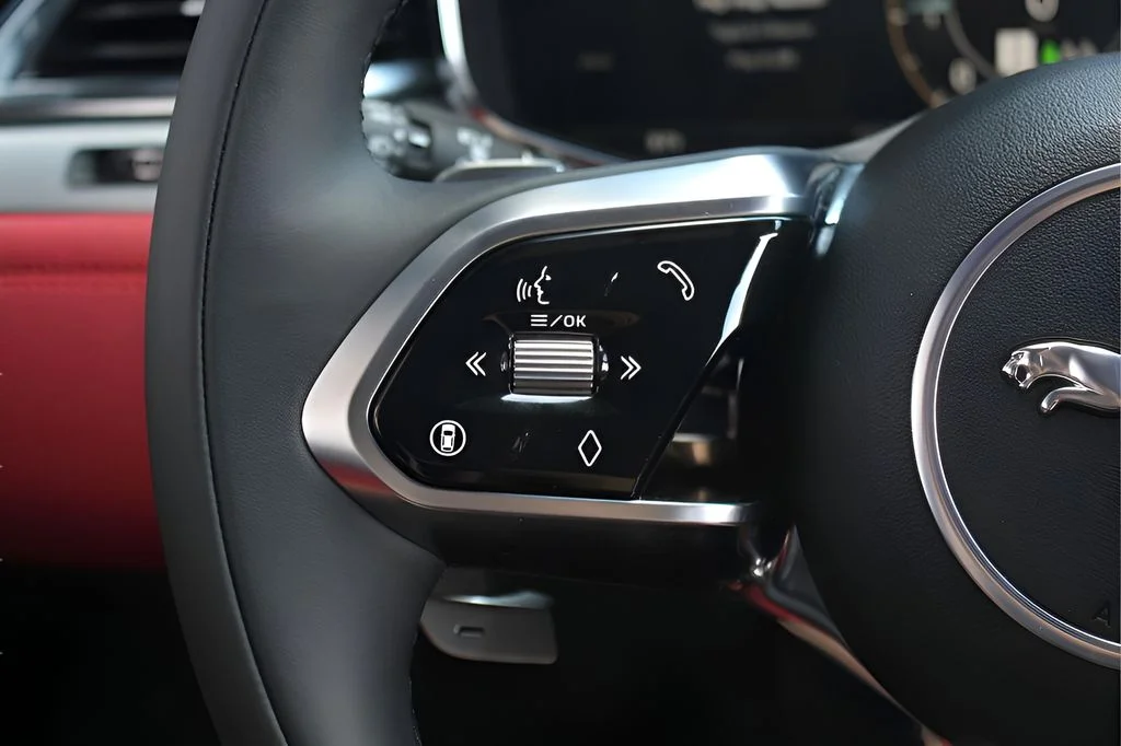 2026 Jaguar F-Pace R-Dynamic S - Photo 21