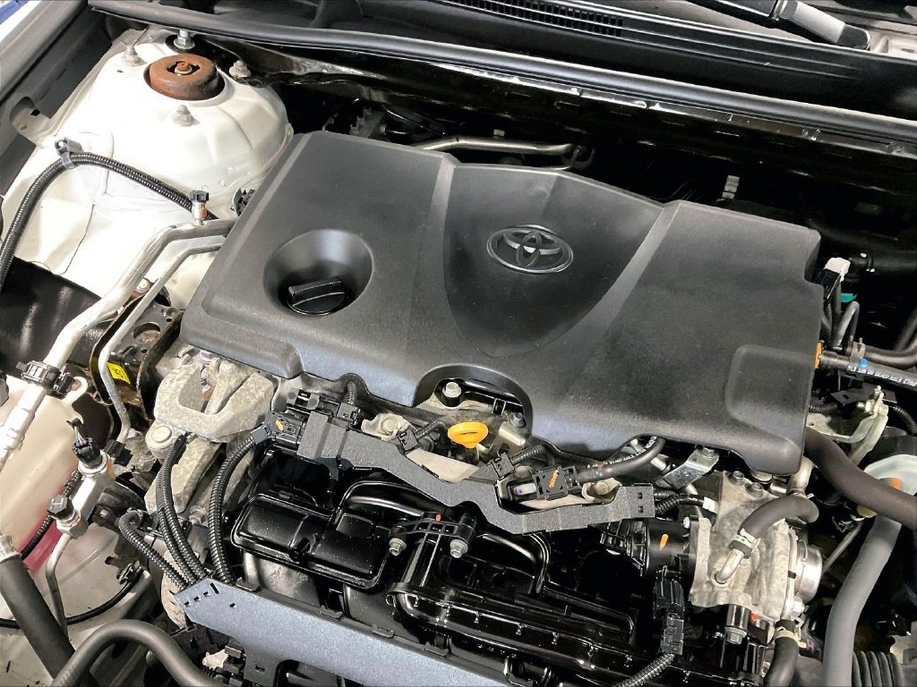 Used 2021 White Toyota SE image 34