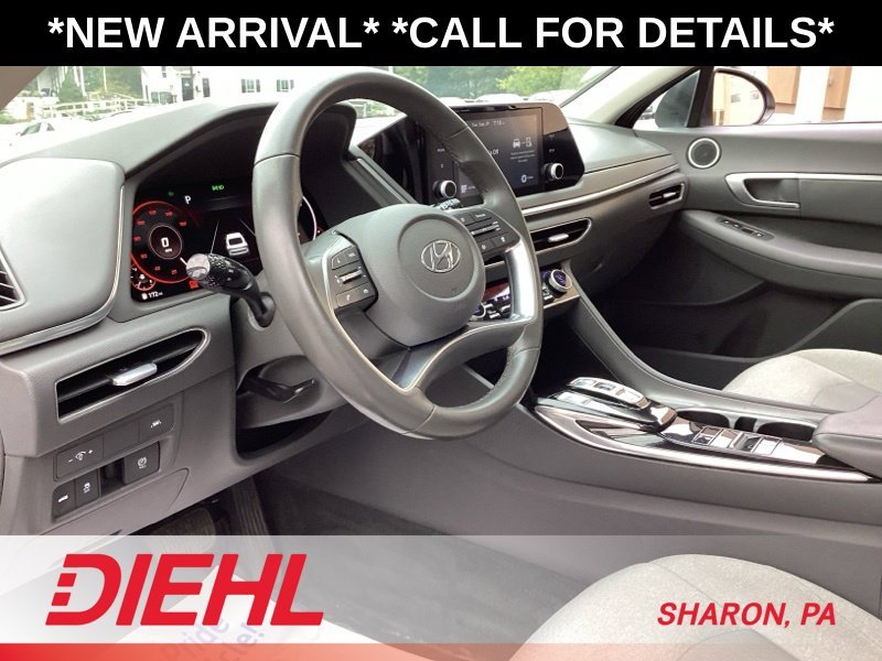 Used 2021 Silver Hyundai SEL image 23