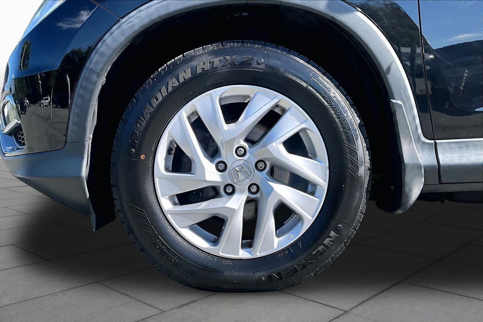 Used 2015  Honda EX image 10