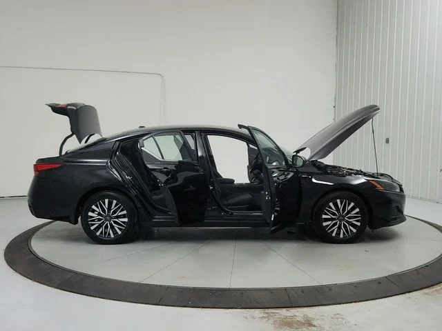 New 2026 Black Nissan 2.5 SV image 16