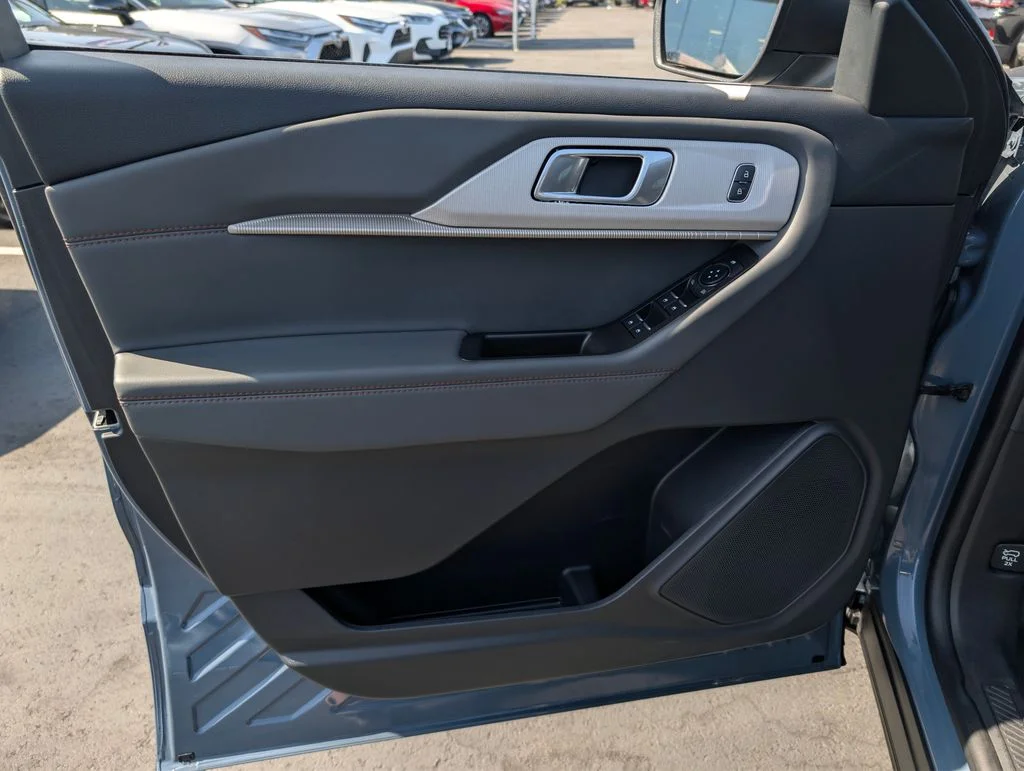 2025 Ford Explorer Active - Photo 23