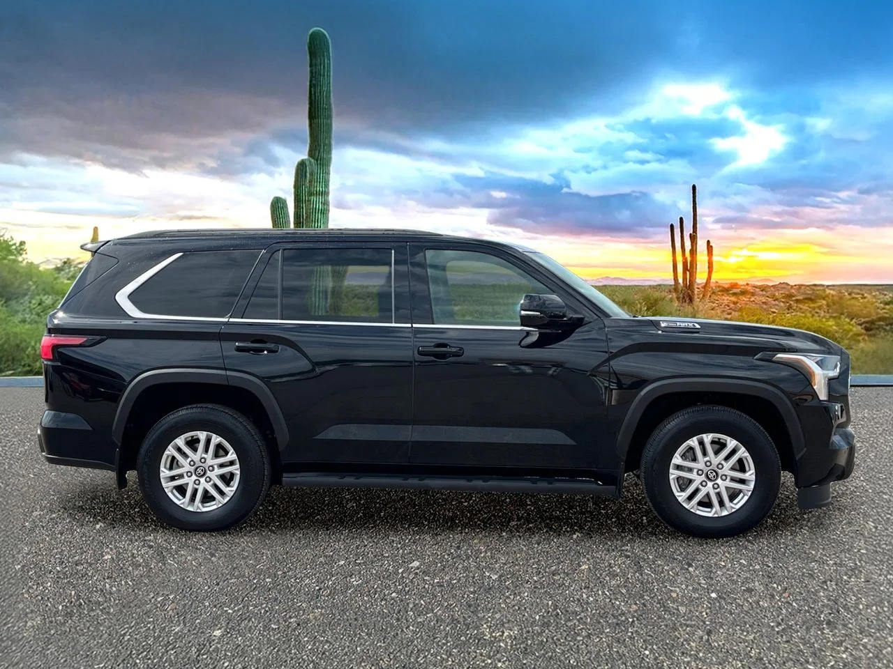 2025 Toyota Sequoia SR5 - Photo 6