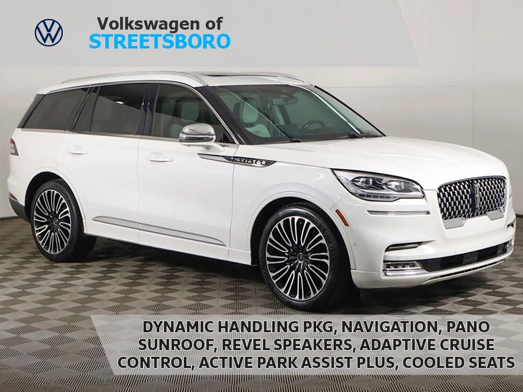 Used 2020 White Metallic Lincoln Black Label image 1