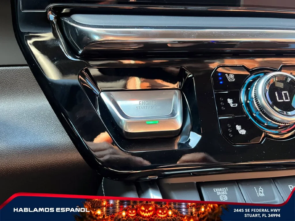 New 2026 Glacier White Tricoat GMC Denali Ultimate image 27