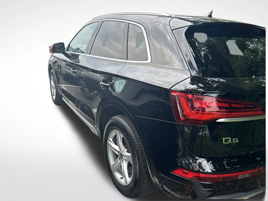 Used 2023 Black Audi 40 Premium image 3