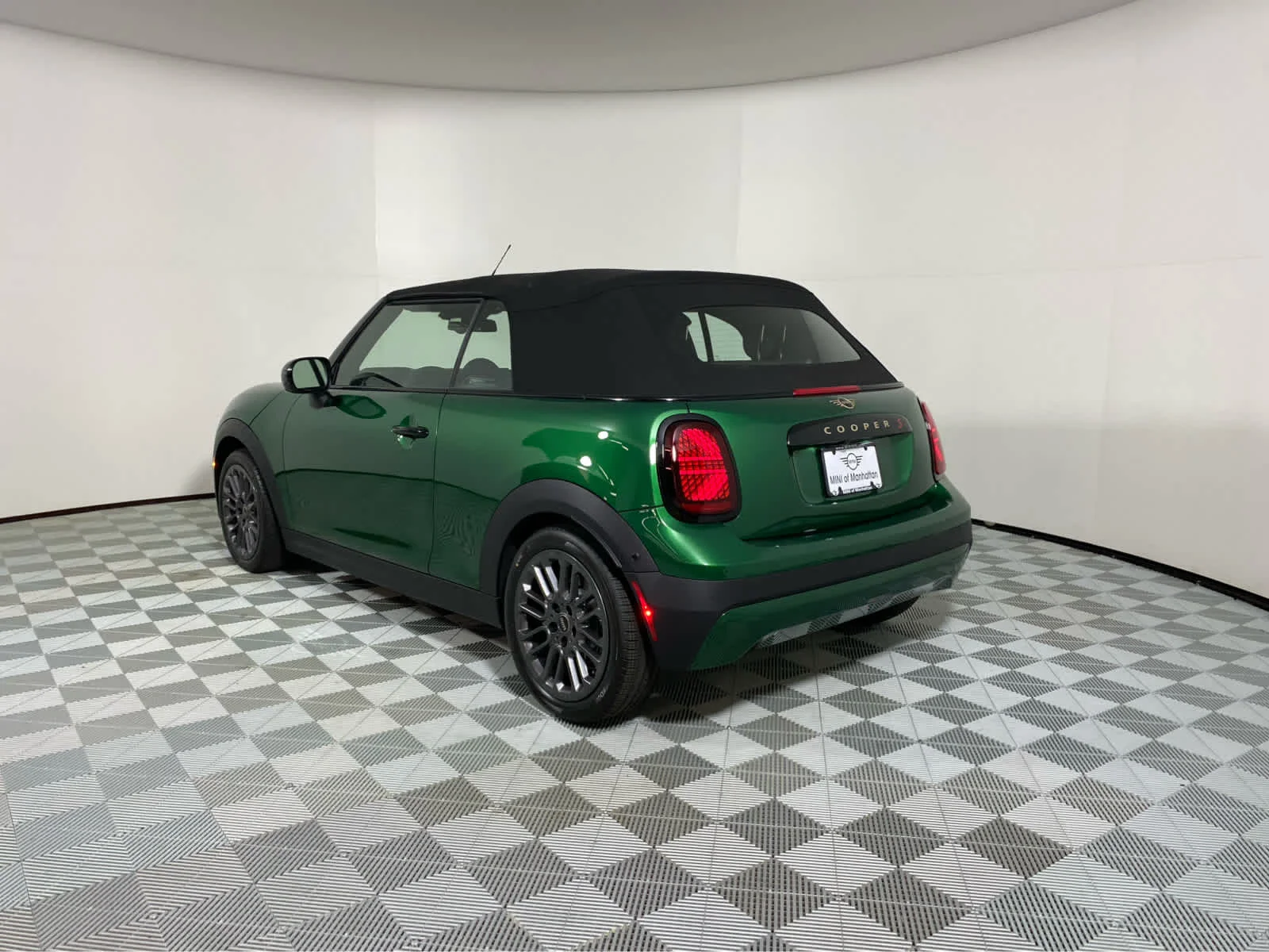 2026 MINI Convertible S - Photo 18