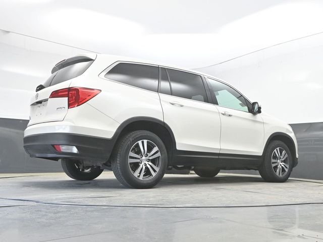 Used 2017 White Honda EX-L image 35