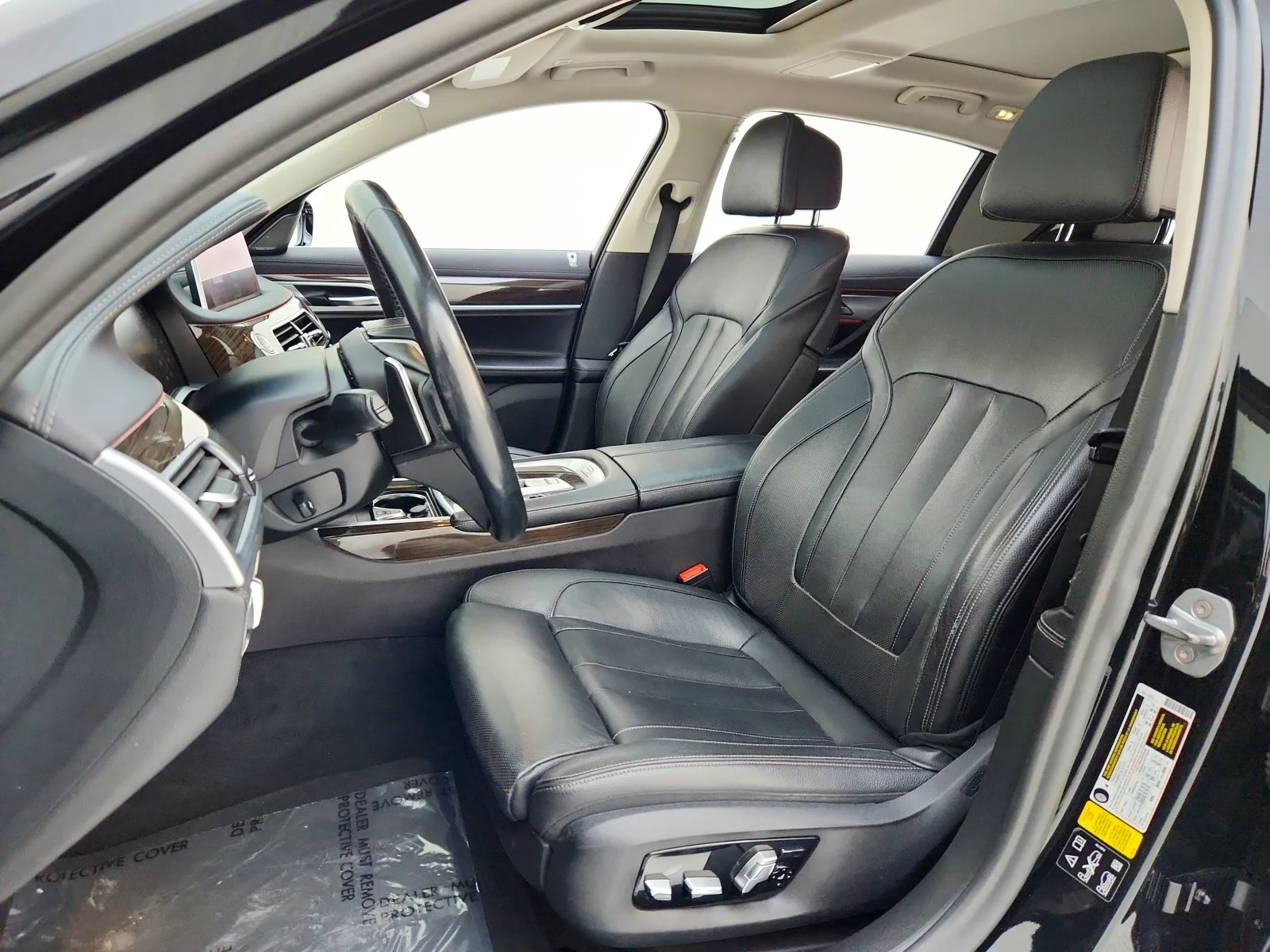Used 2020 Black Sapphire Metallic BMW 740i xDrive image 17