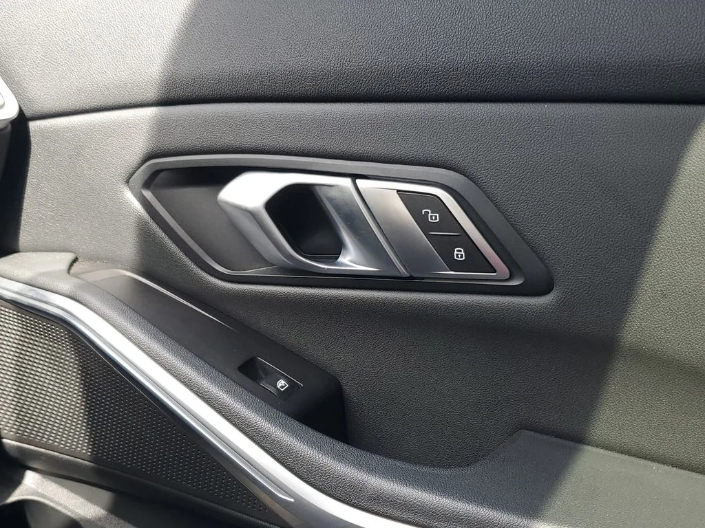 Used 2020 White BMW M340i image 27