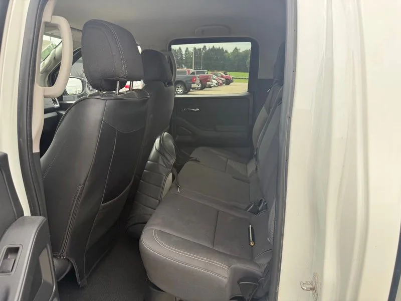 Used 2022 White Nissan SV image 5