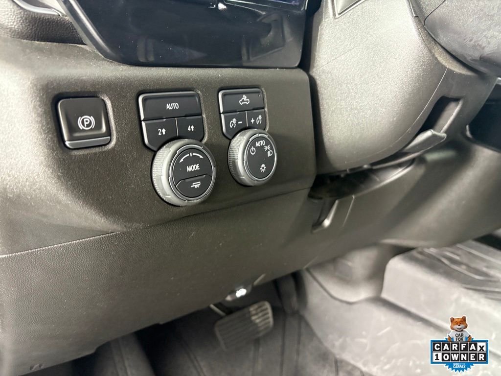 Used 2024 Summit White Chevrolet LT image 15
