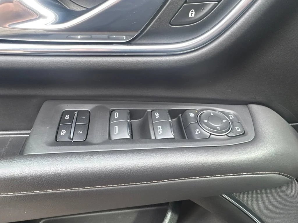 Used 2023 Black Chevrolet High Country image 36