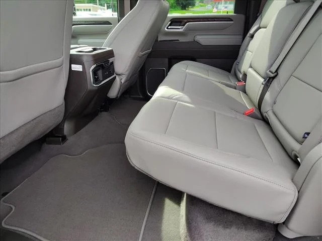2026 GMC Sierra 2500HD SLT - Photo 8