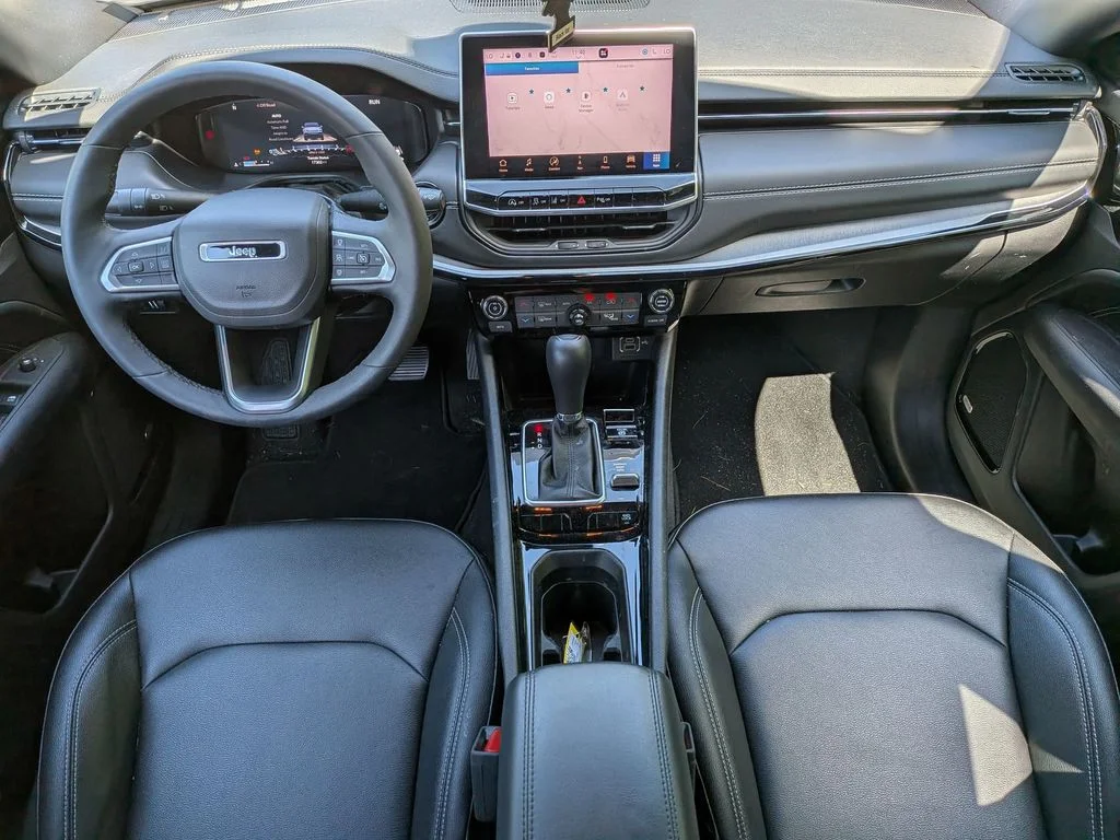 Used 2024 White Jeep Limited image 28