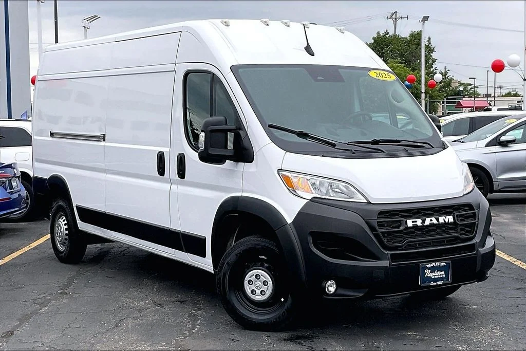 Used 2025 White Ram High Roof image 34