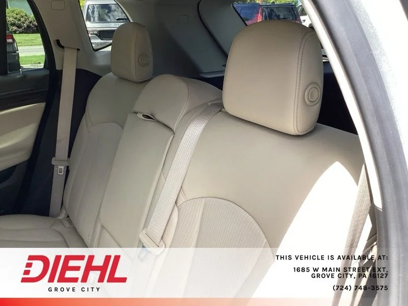 Used 2019 Silver Buick Preferred image 16