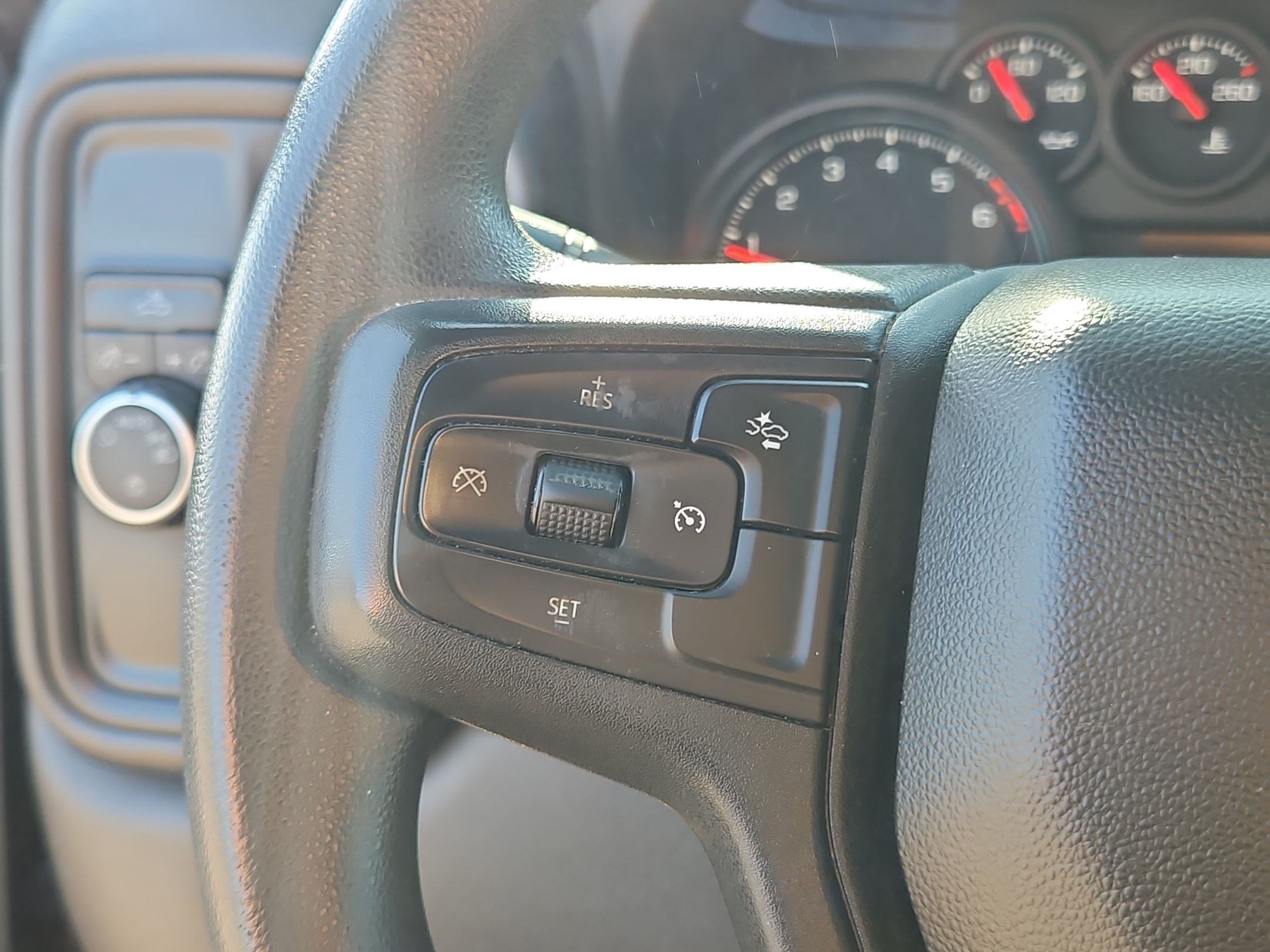 Certified Used 2022 BLACK Chevrolet Custom image 16