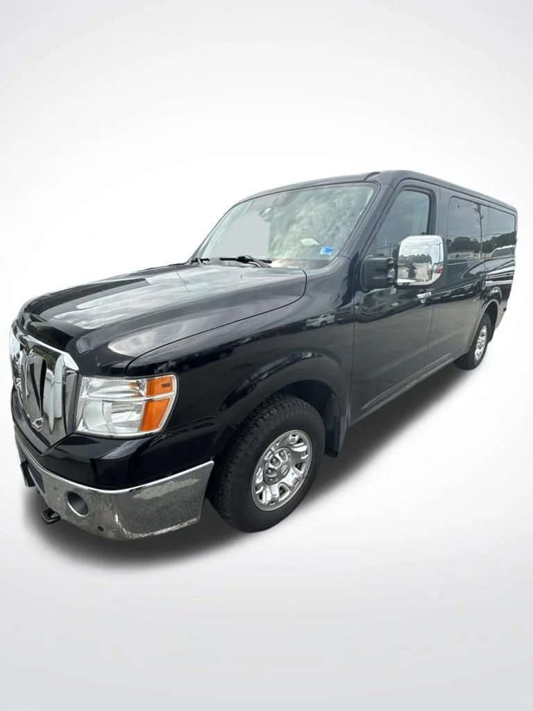 Used 2021 Black Nissan SL image 5