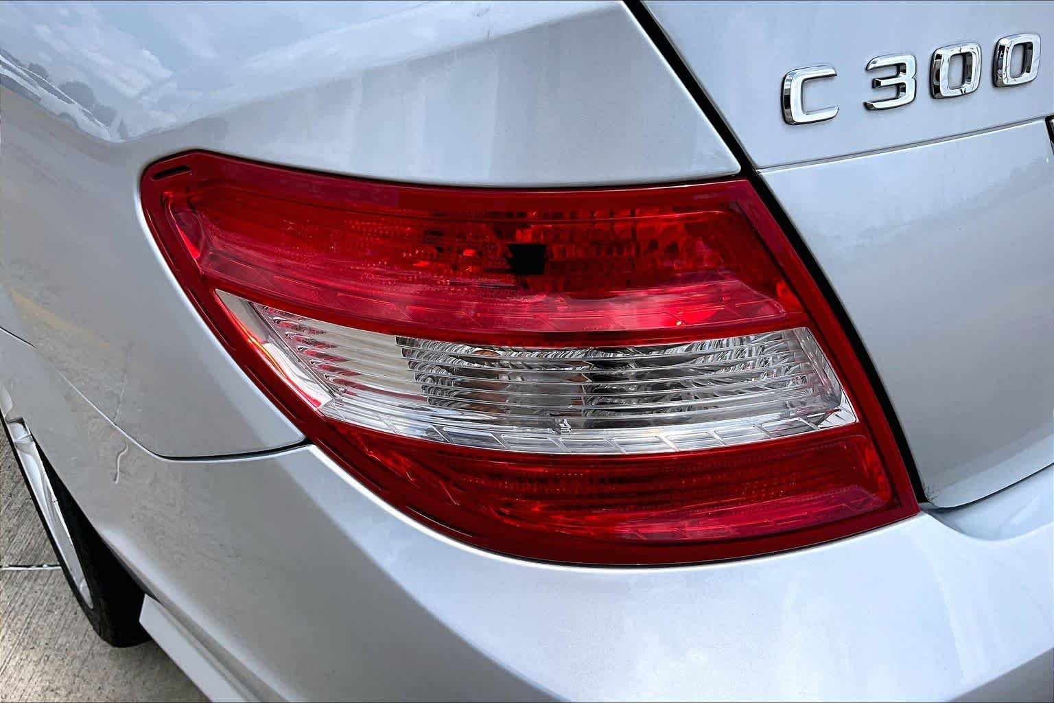 Used 2009 Iridium Silver Metallic Mercedes-Benz 3.0L Sport image 26