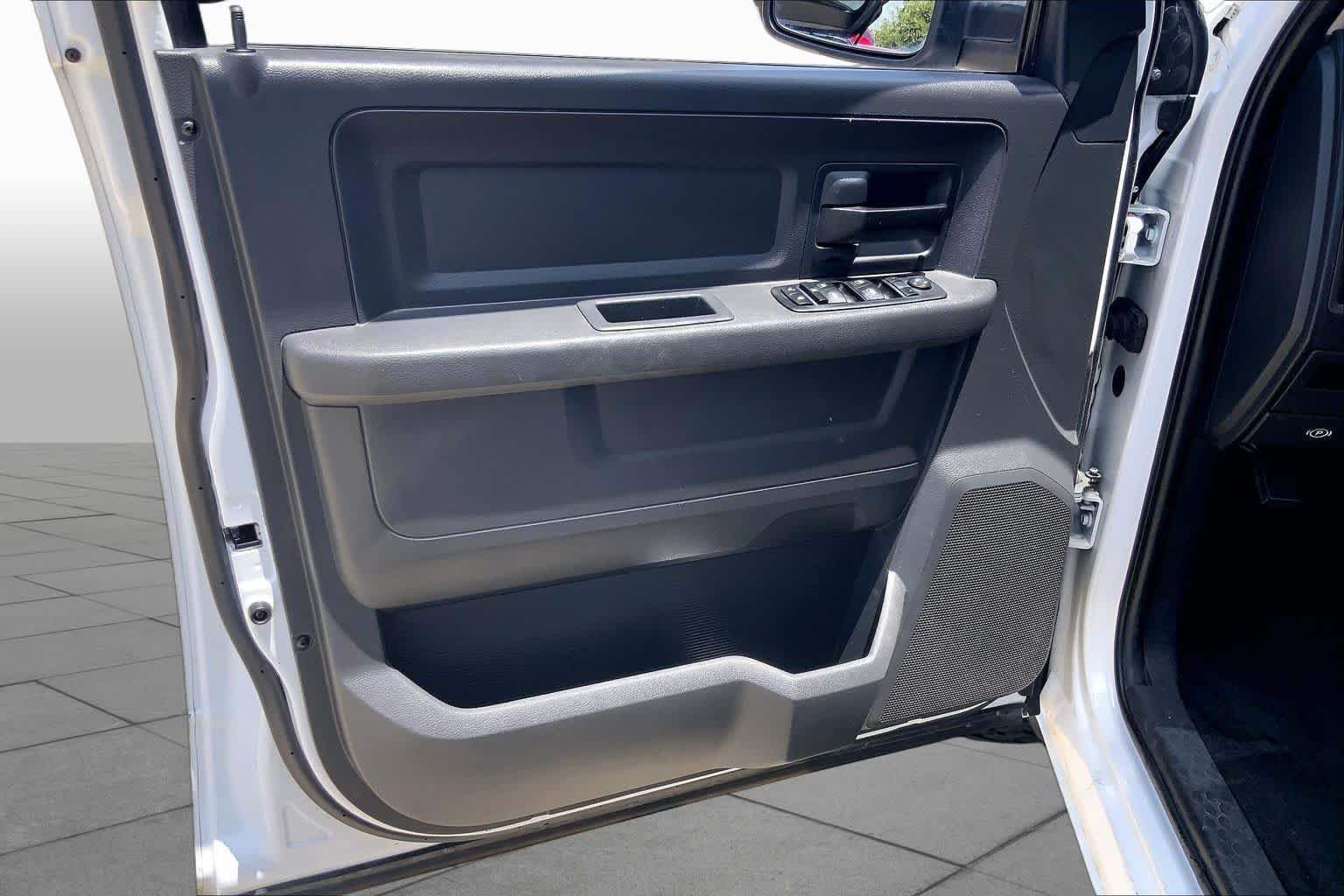 Used 2012 Bright White Ram Express image 20