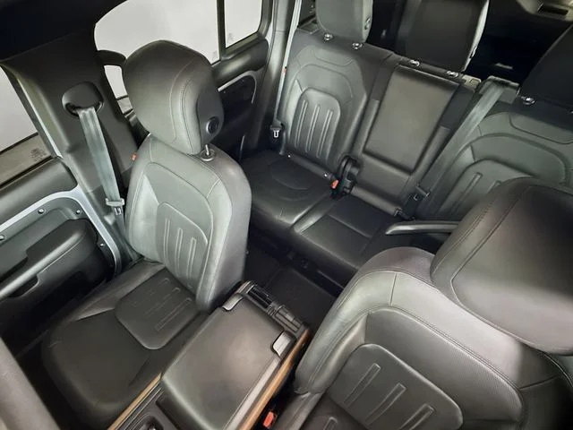 Used 2021 Hakuba Silver Metallic Land Rover X image 14