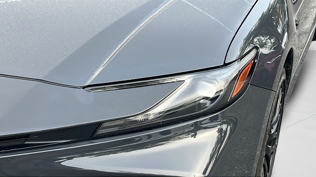 Used 2025  Toyota LE image 25