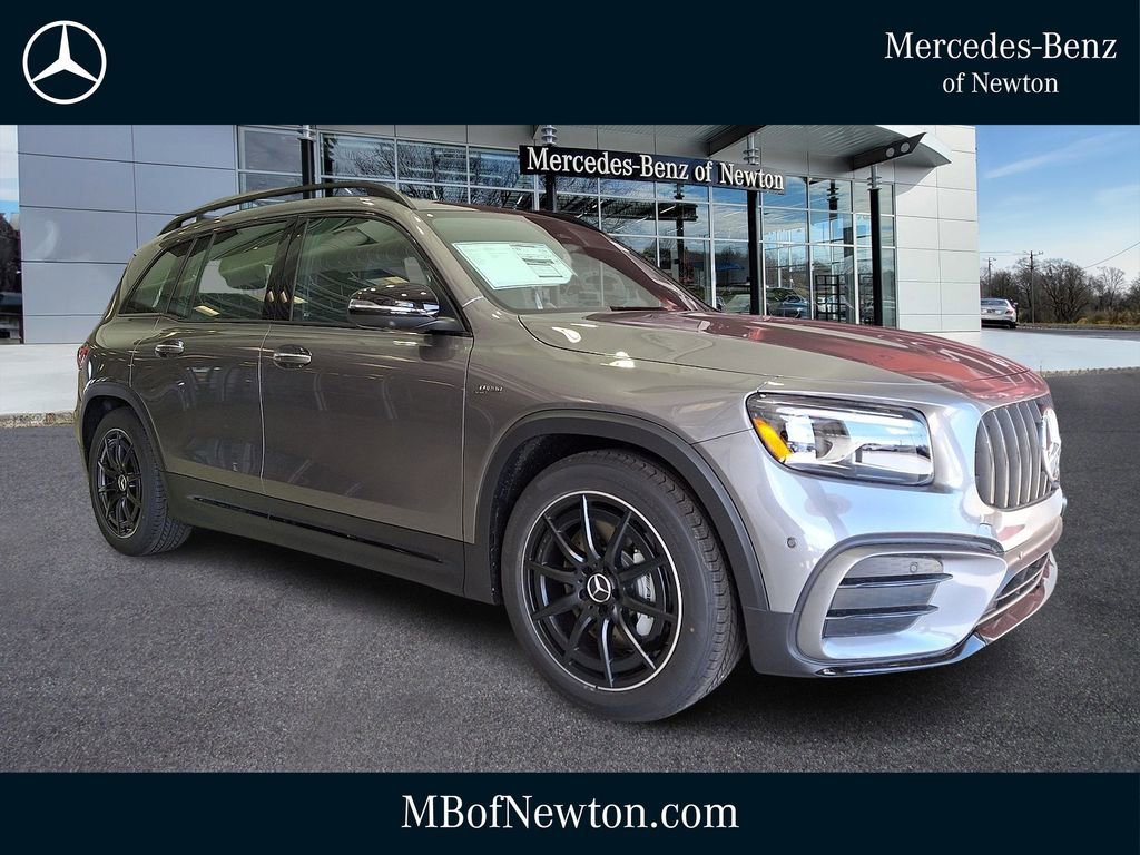 New 2026 Mountain Grey Metallic Mercedes-Benz GLB 35 AMG® image 32