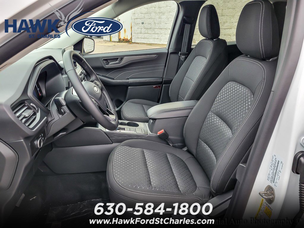 New 2026 Oxford White Ford Active® image 8