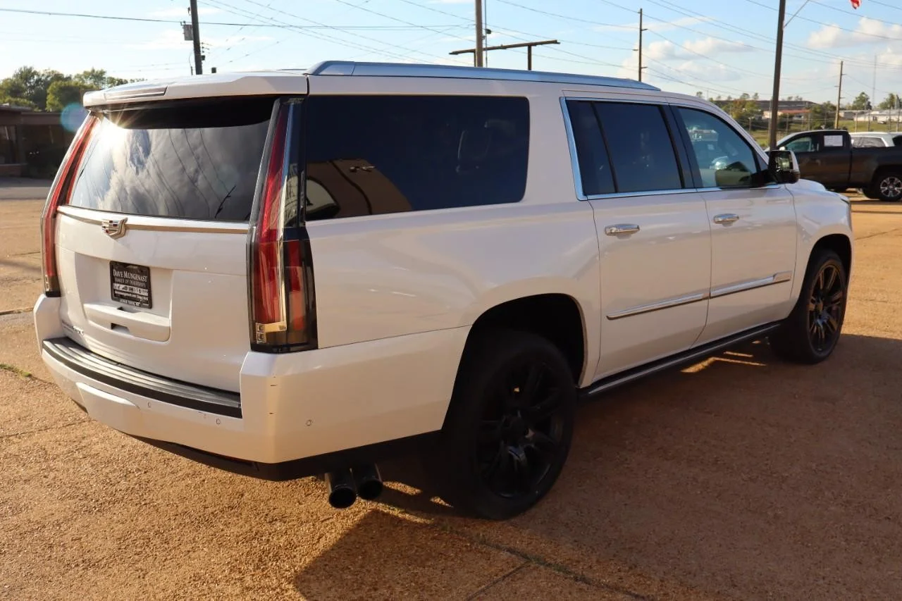 Used 2019 Crystal White Tricoat Cadillac Platinum image 5