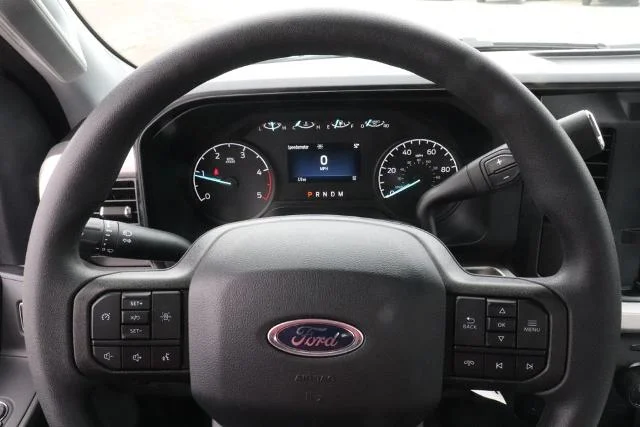 New 2025 Oxford White Ford F-550® XL image 34
