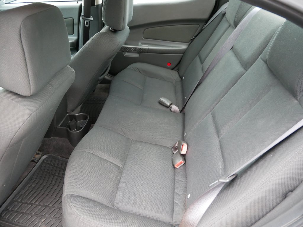 Used 2008 Shadow Gray Metallic Pontiac Base image 11