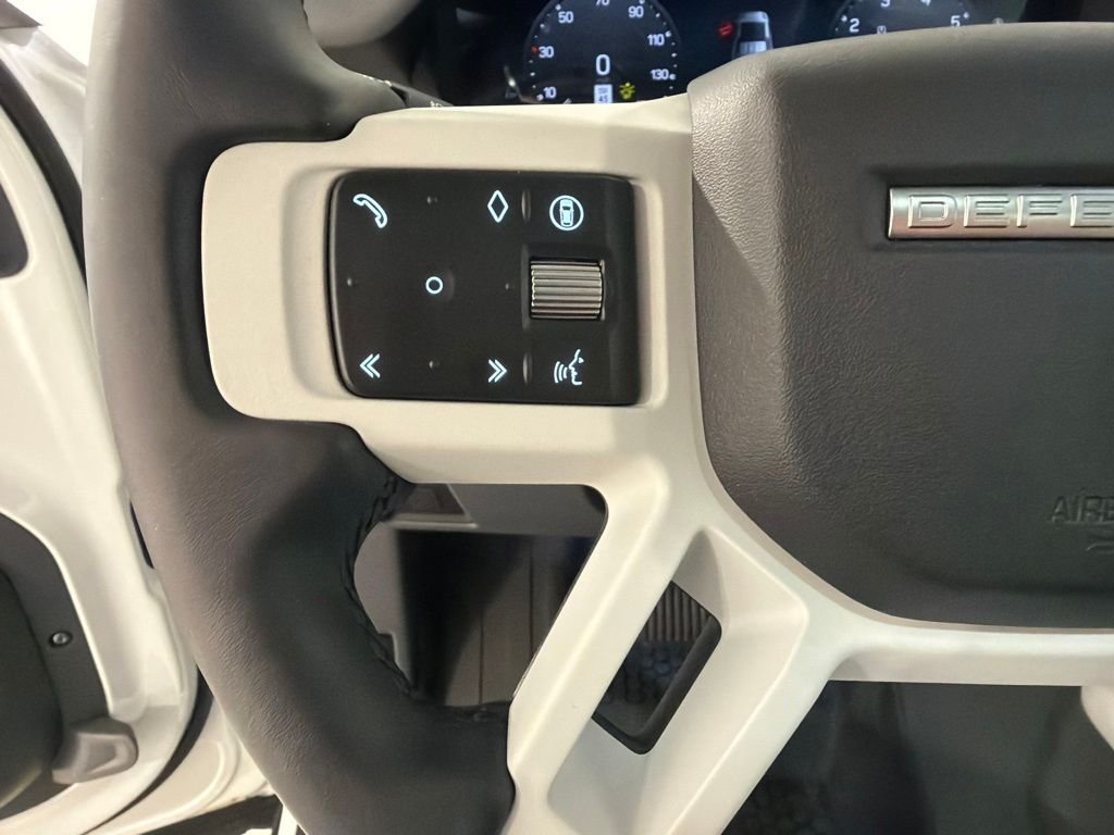 New 2026 Fuji White Land Rover X-Dynamic SE image 12
