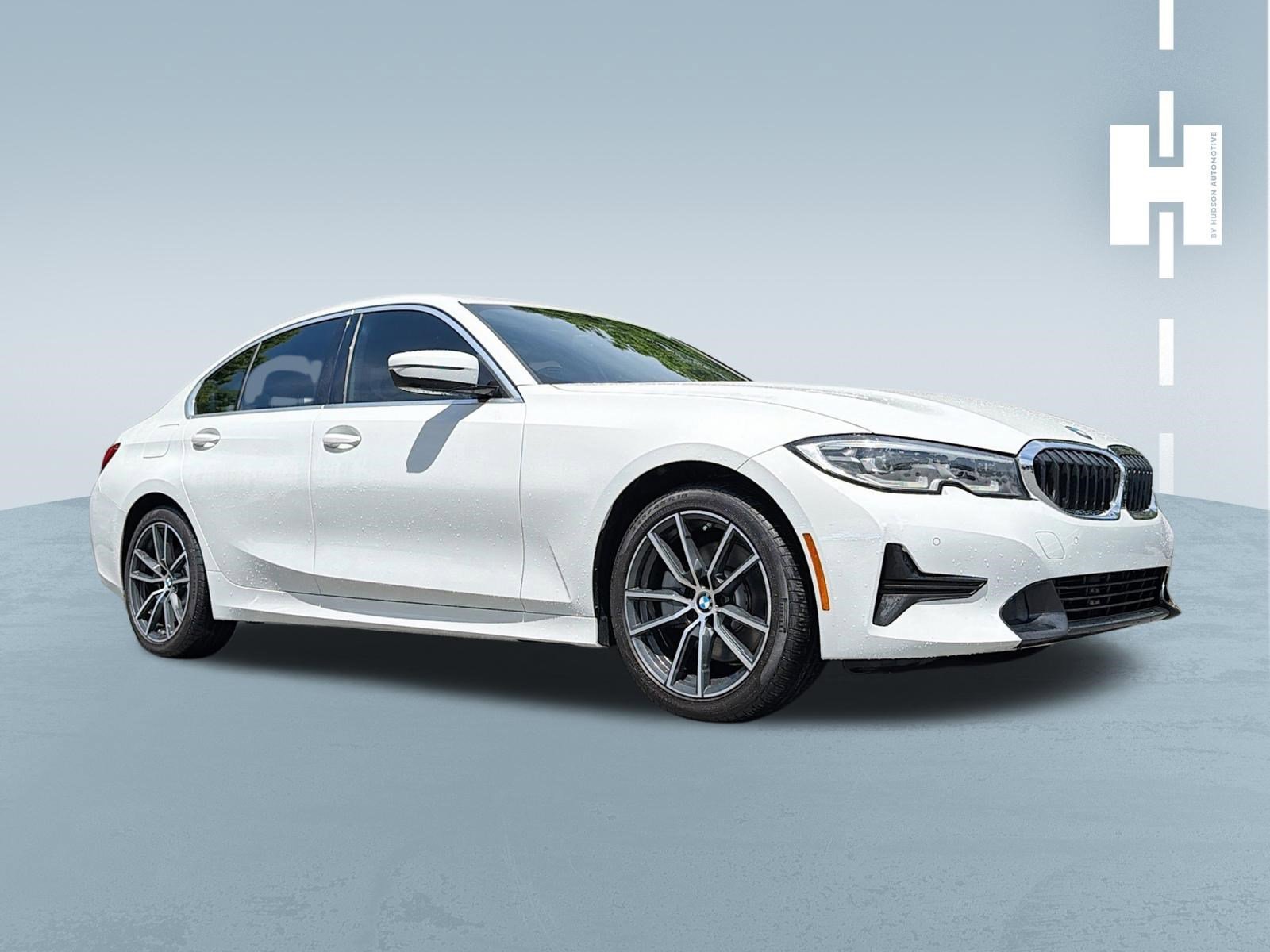 2021 BMW 3 Series 330i Sedan's photo