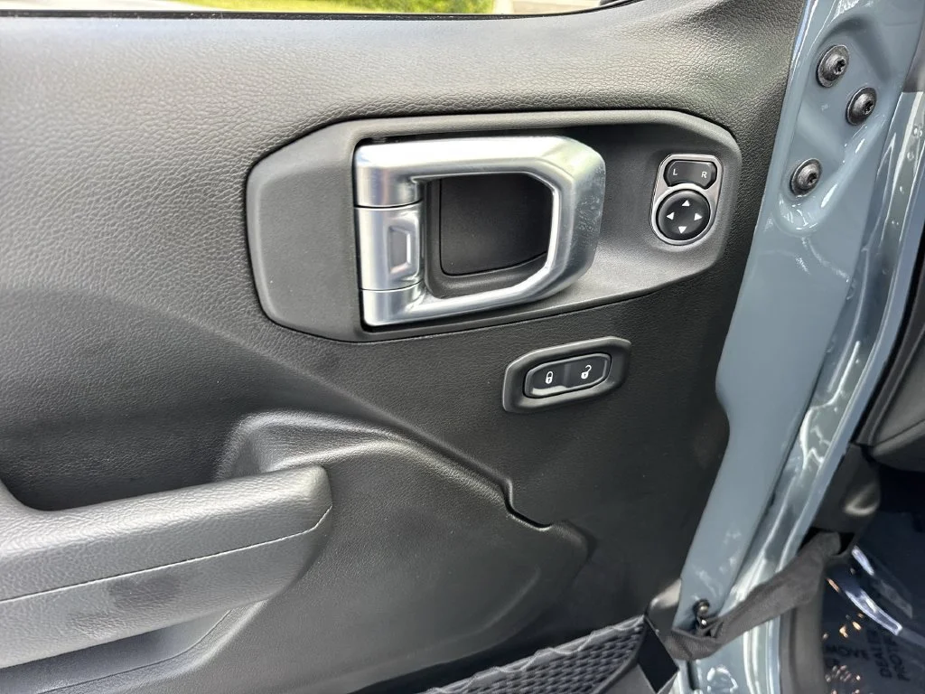 Used 2026 Gray Jeep Sport S image 38