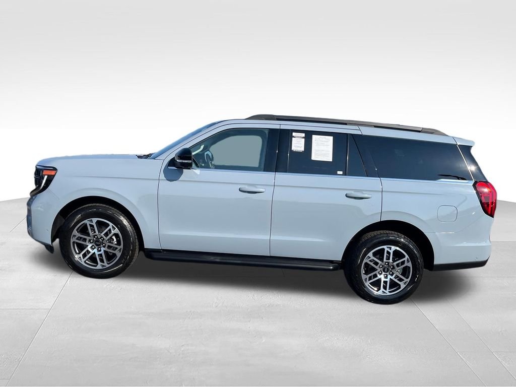 Used 2025 Gray Ford Active image 2