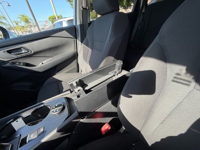 Used 2024 Silver Nissan S image 32
