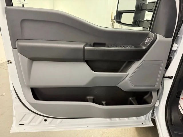 New 2026 Oxford White Ford F-350® XL image 14
