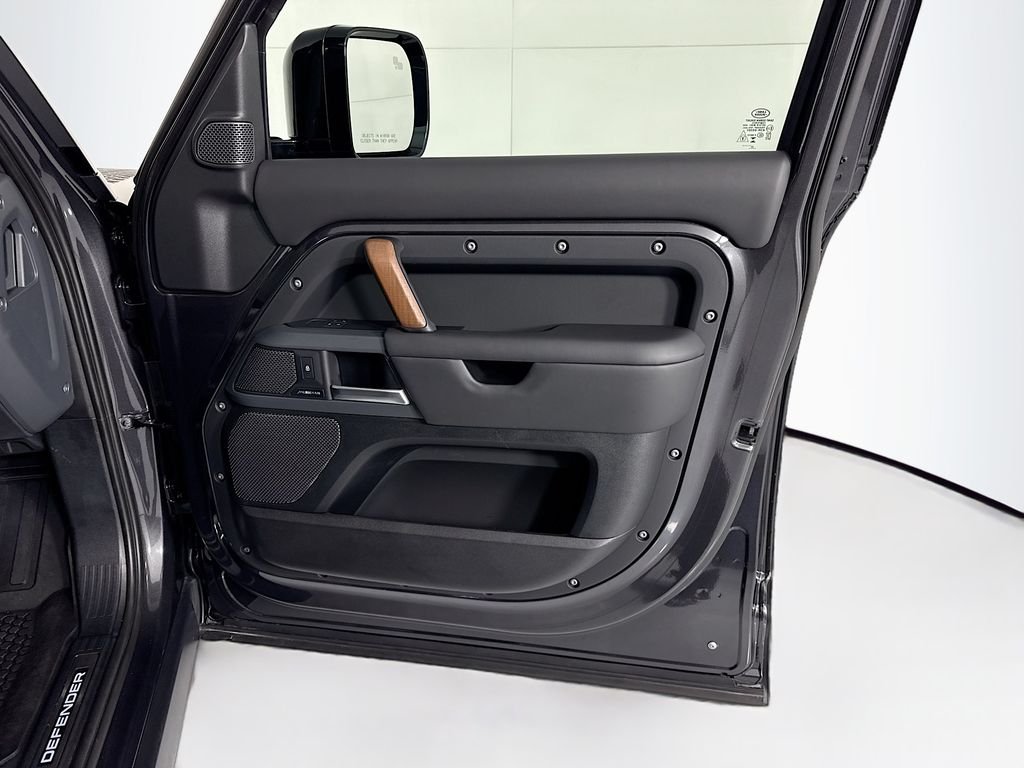 Used 2024 Carpathian Grey Premium Metallic Land Rover X image 25