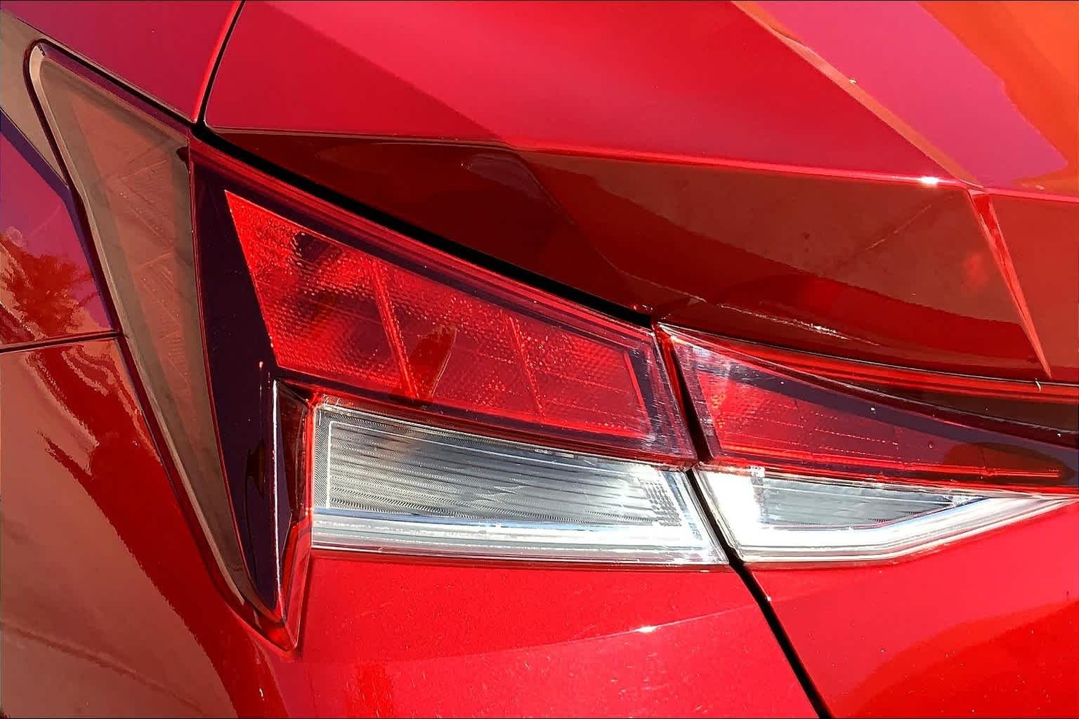Used 2022 Scarlet Red Pearl Hyundai SEL image 27