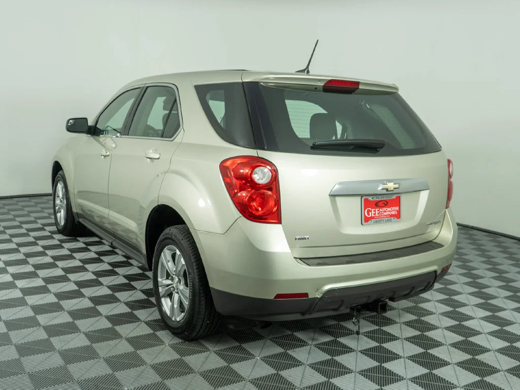 Used 2014 Gold Chevrolet LS image 4