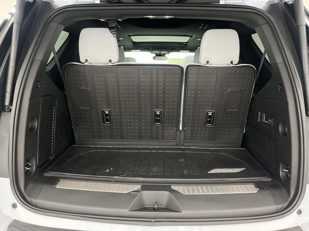 2026 Chevrolet Tahoe Premier - Photo 10
