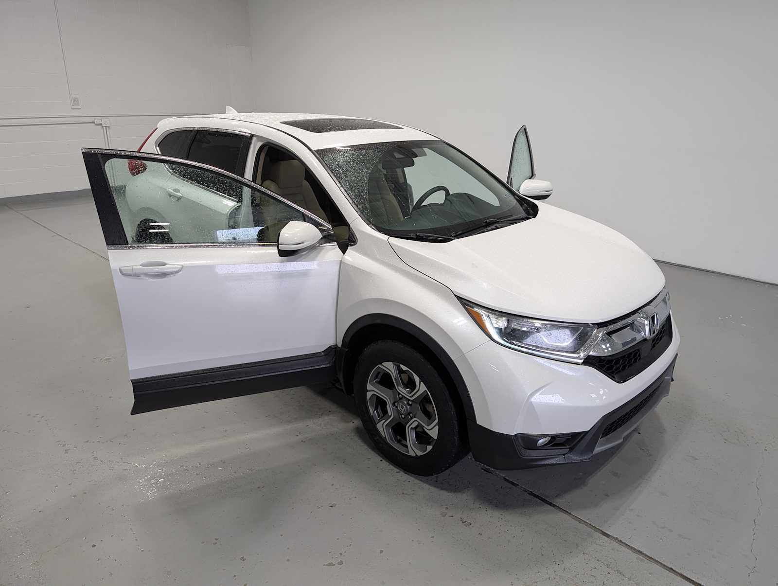 Used 2019 Platinum White Pearl Honda EX image 16