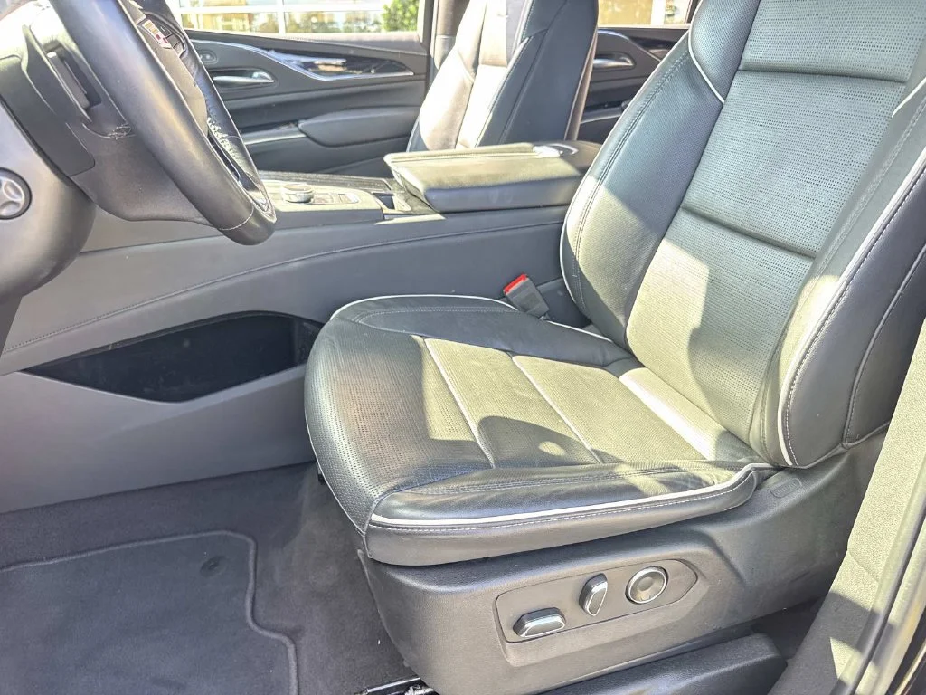 Used 2024 Black Cadillac Sport image 21