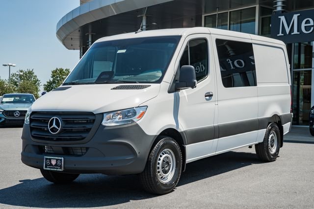 New 2026 Arctic White Mercedes-Benz Crew 144 WB image 3
