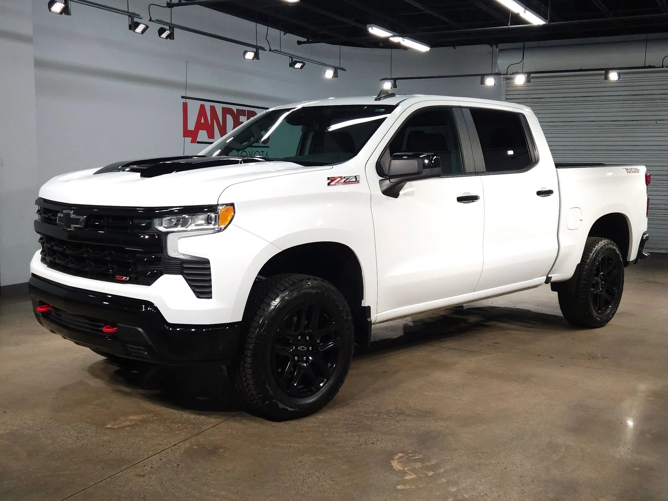 Used 2026 Summit White Chevrolet LT Trail Boss image 3