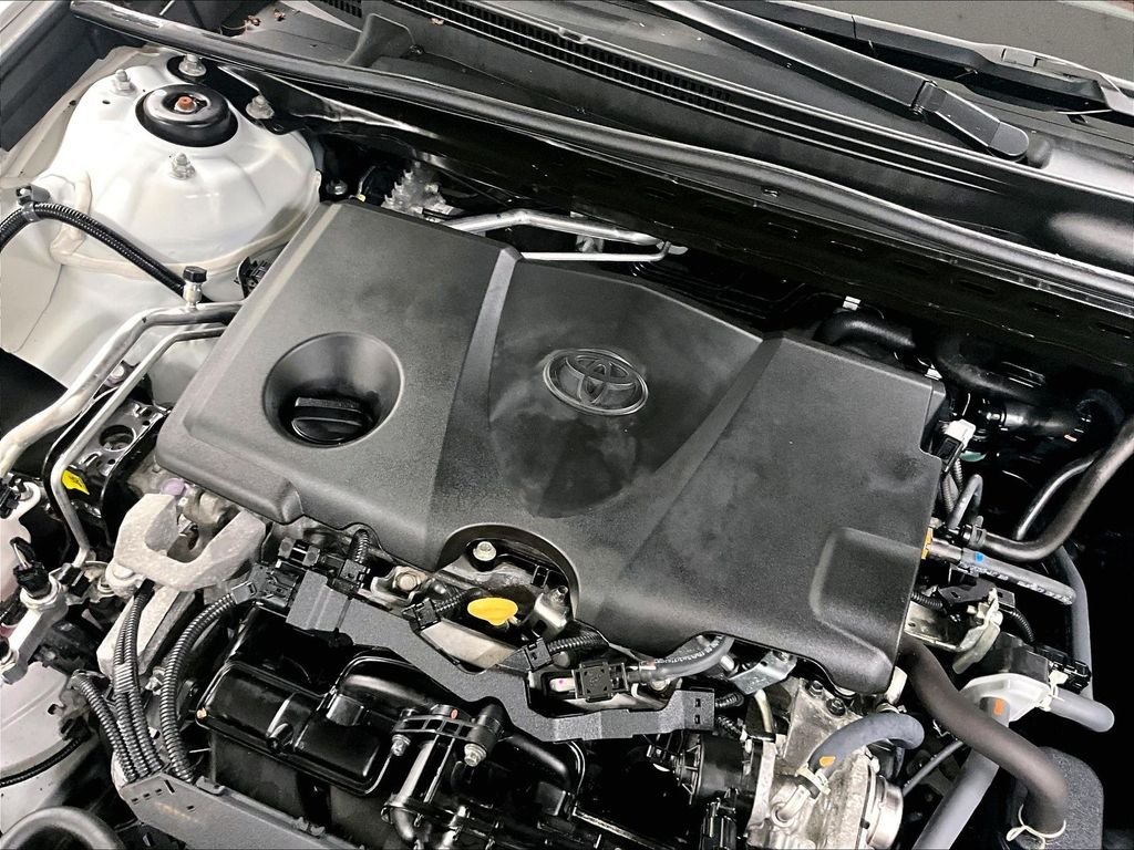 Used 2023 White Toyota LE image 34